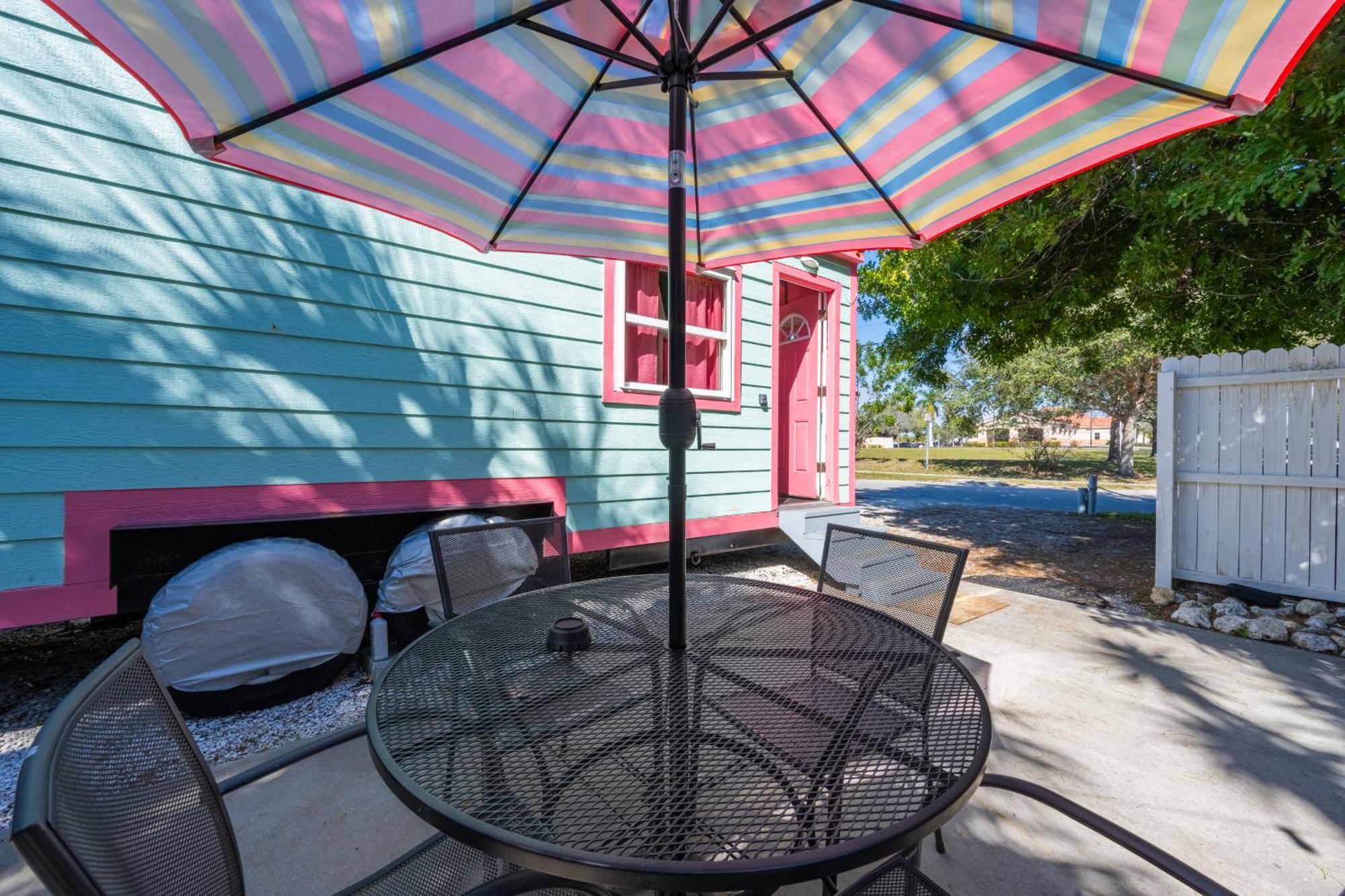 Tiny House Siesta Villa Sarasota Exterior photo
